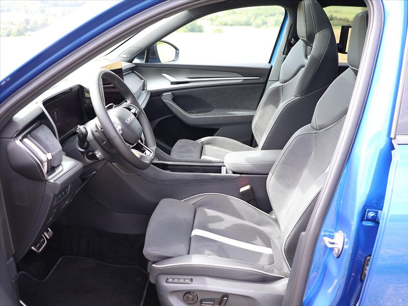 Škoda Kodiaq 2,0 TDi Sportline DSG 4x4 7-Mí - fotka 11 z 33
