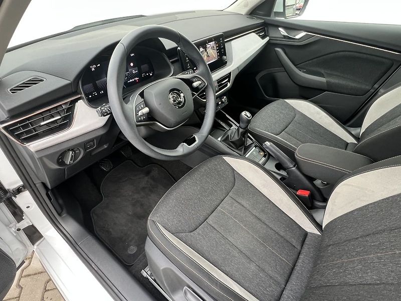 Škoda Kamiq Top Selection 1.0TSI 85 kW - fotka 13 z 33