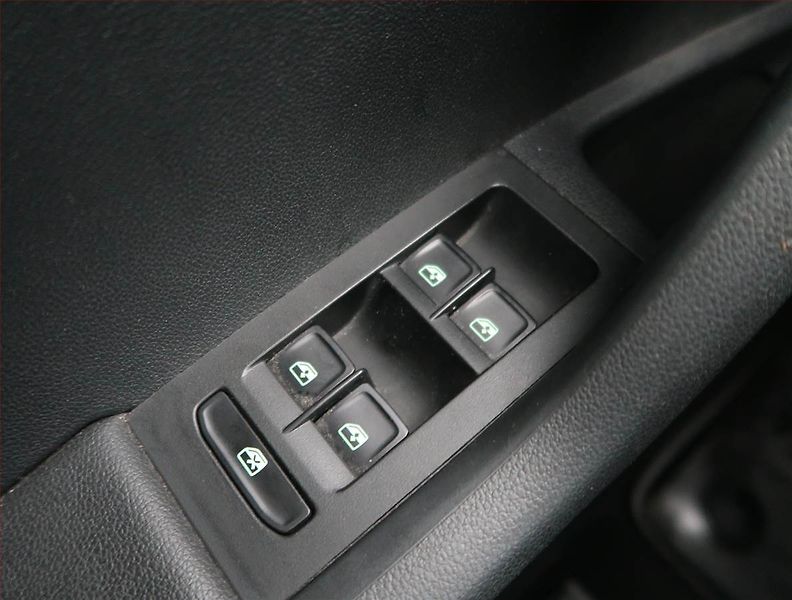 Škoda Octavia (2018) Ambition Plus 1.6 TDI, Automat - fotka 16 z 19
