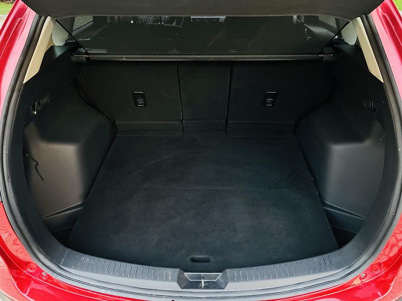 Mazda CX-5 2.0i MANUÁL VÝHŘEV SENZORY LED - fotka 20 z 41