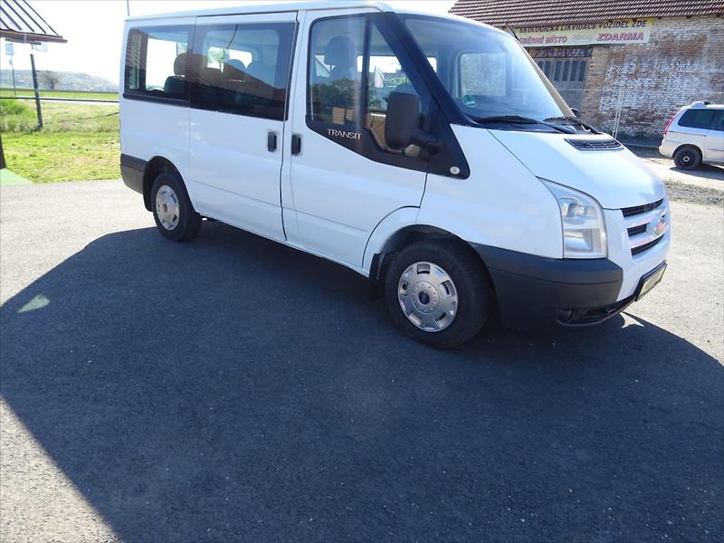 Ford Transit 2,2 - fotka 2 z 22