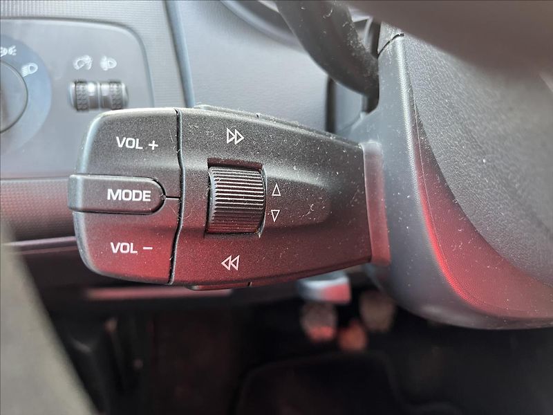 Seat Ibiza 1.2 TSi 63KW KLIMA SERVIS STK - fotka 24 z 34