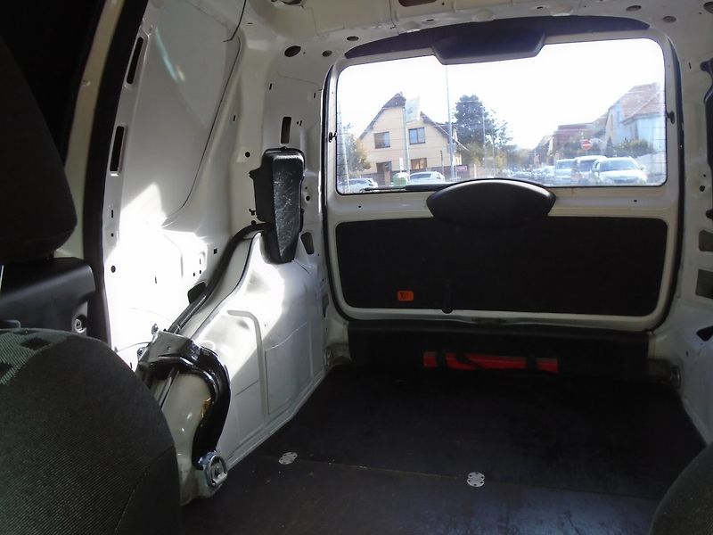 Škoda Praktik (2015) 1.6 TDi , Klima - fotka 13 z 24
