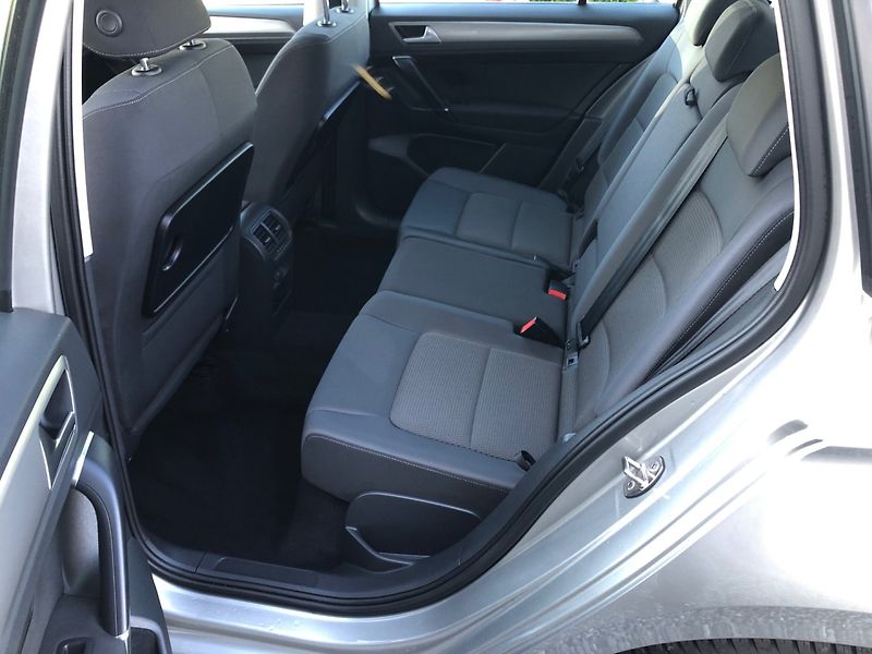 Volkswagen Golf Sportsvan (2014) 2.0 TDI Xenony , Webasto - fotka 12 z 31