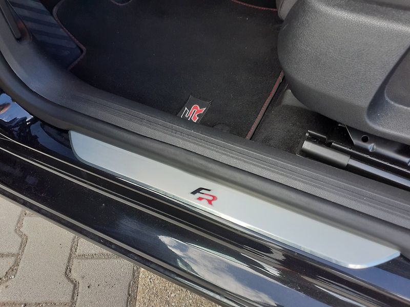 Seat Leon (2018) 1.4 TSi FR 110Kw - fotka 30 z 49