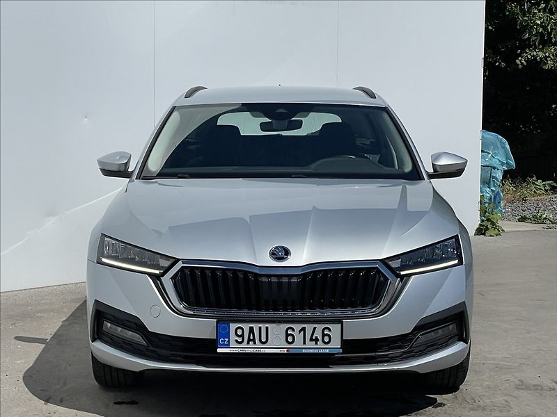 Škoda Octavia 2,0 TDI DSG 4x4 Ambi Plus TZ - fotka 22 z 23
