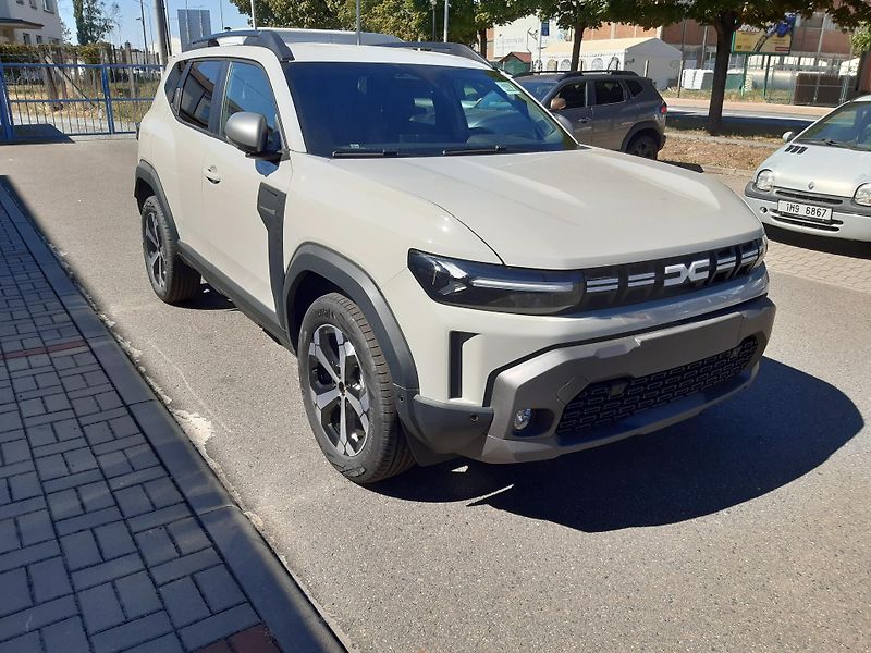 Dacia Duster (2026) Journey mild hybrid 140k - fotka 2 z 14