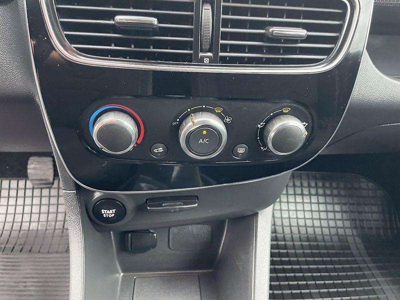 Renault Clio (2020) 0.9 TCe,56kW,Limited,ČR - fotka 21 z 35