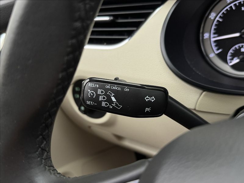 Škoda Octavia 1,4 DSG LED CANTON KŮŽE NAVI - fotka 11 z 44