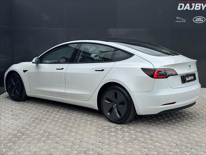Tesla Model 3 LR REFRESH 4WD 82kWh - fotka 6 z 32