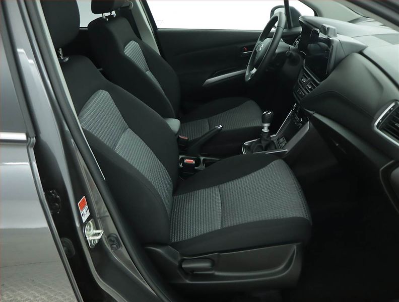 Suzuki SX4 S-Cross (2025) Premium 1.4 BoosterJet - fotka 9 z 15