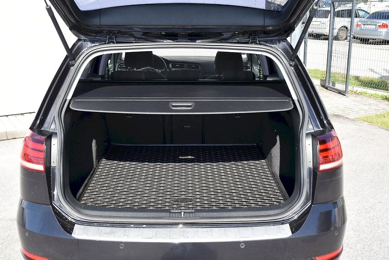 Volkswagen Golf (2021) Tdi DSG - fotka 10 z 23