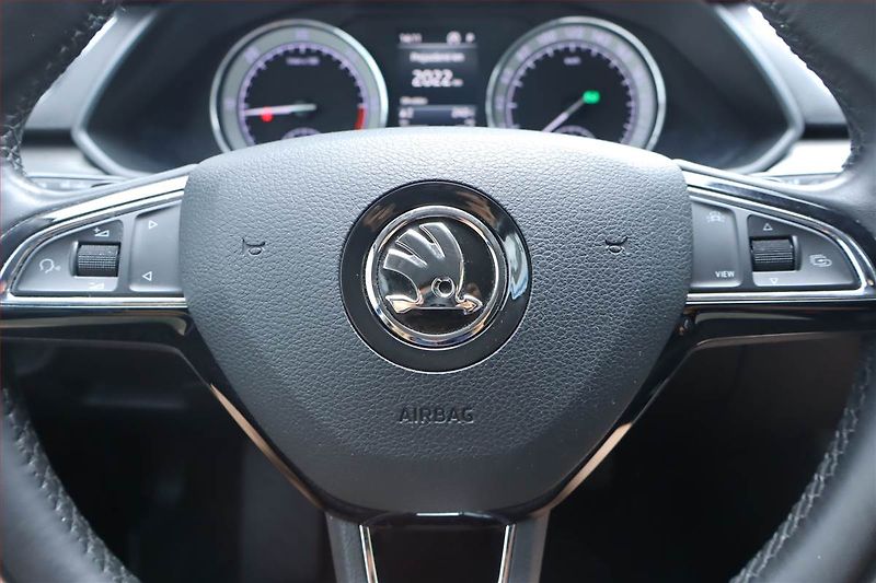 Škoda Superb (2019) Style 2.0 TDI, Automat - fotka 23 z 32