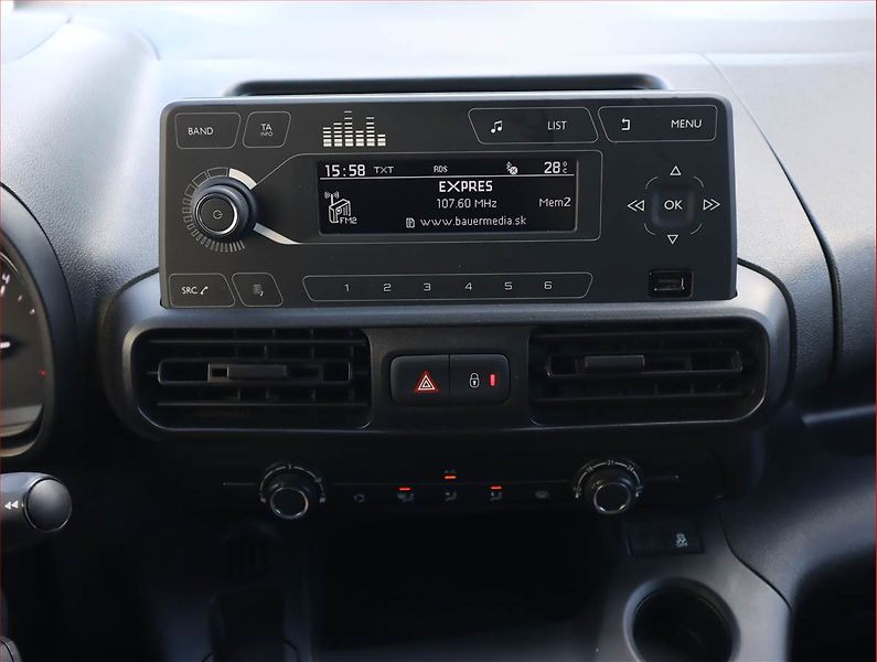 Citroën Berlingo (2022) 1.5 BlueHDi, 3Místa, SR - fotka 9 z 15