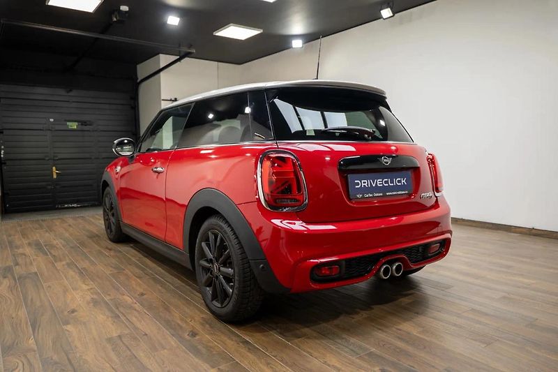 Mini Cooper S 2.0 141 kW - fotka 6 z 35