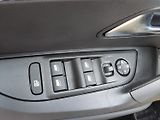 Peugeot 2008 (2026) ALLURE 1.2 TURBO 100k 2xkamera - náhled 17