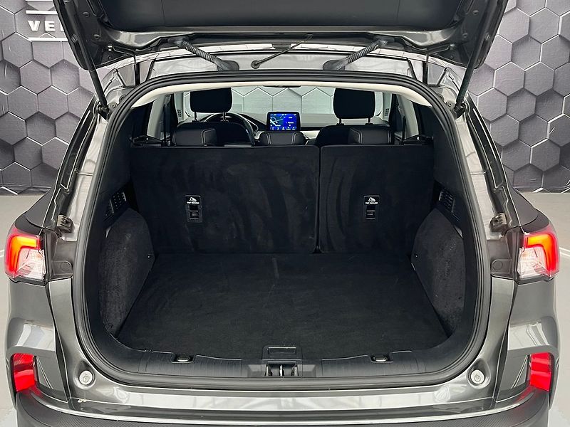 Ford Kuga 2.5 HEV 4x4 TITANIUM ZAMLUVENO - fotka 37 z 63