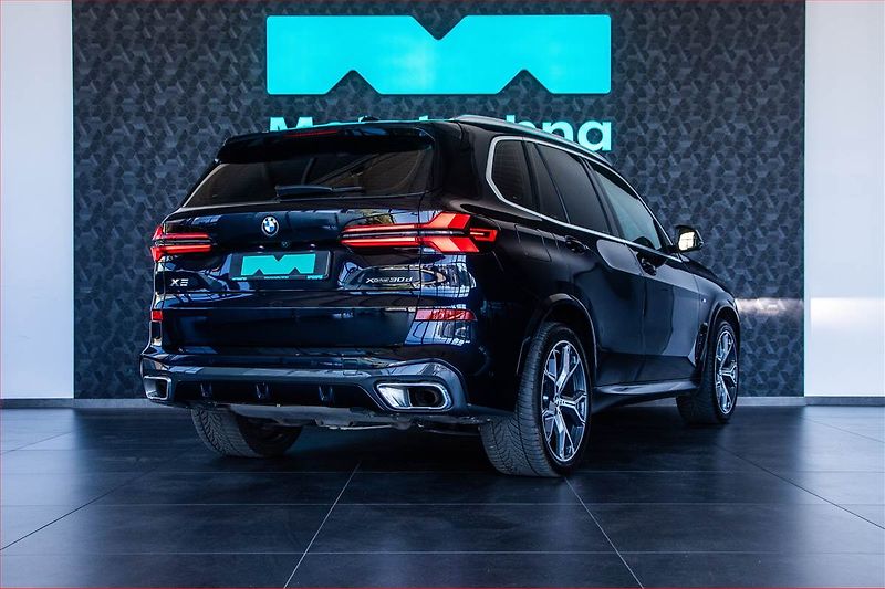 BMW X5 (2024) xDrive30d - fotka 5 z 20