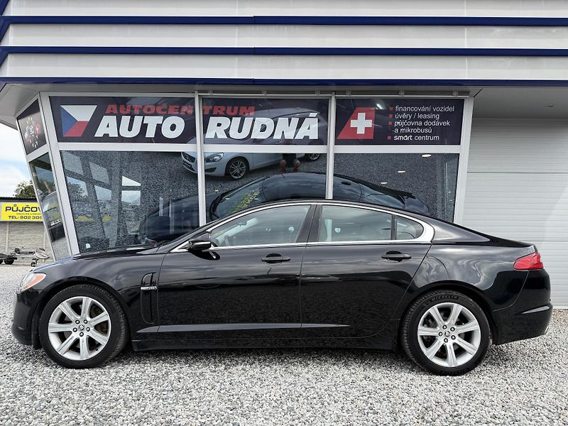 Jaguar XF 3,0 V6 Diesel Lux Automat - fotka 14 z 40