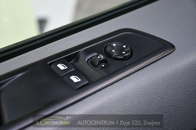 Peugeot Traveller 2.0HDi PDC TAŽNÉ ČR 1M - fotka 22 z 42
