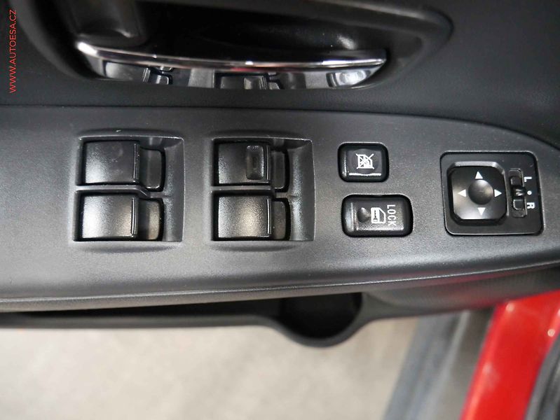 Mitsubishi ASX (2015) 1.6 MiVC, 1.maj,ČR, AC, temp - fotka 17 z 17