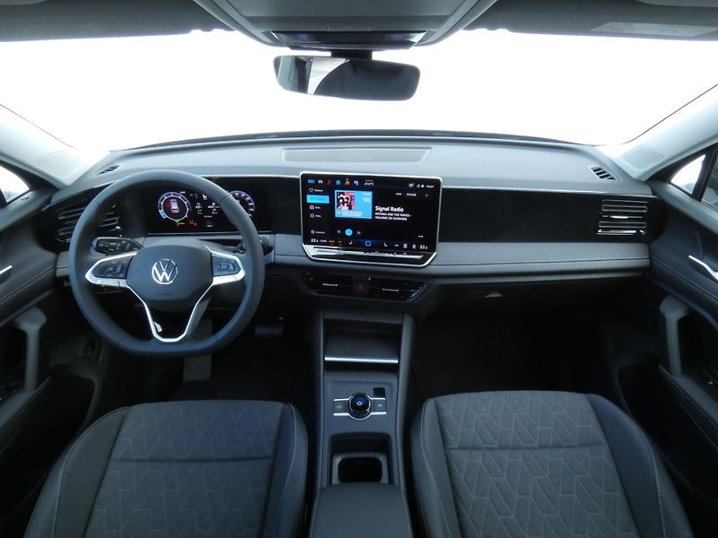 Volkswagen Tiguan Life 1,5 eTSI 110 kW mHEV - fotka 18 z 30
