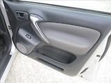 Toyota RAV4 2,0 D4D, klima,4x4,servis,tažn - náhled 10