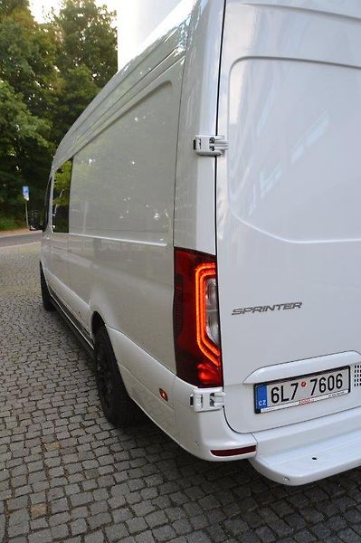 Mercedes-Benz Sprinter 319 Camper Family - fotka 46 z 50