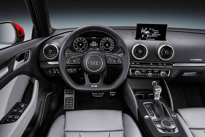 Audi A3.