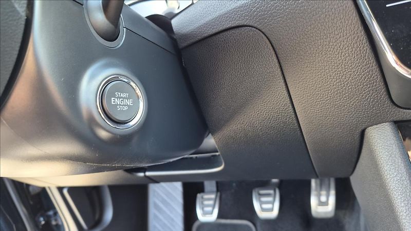 Škoda Superb 1,5 TSi 110 KW L&K - fotka 24 z 37