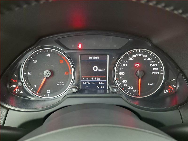 Audi Q5 (2010) 3.0 TDI, 4X4, Automat, Kůže - fotka 11 z 14