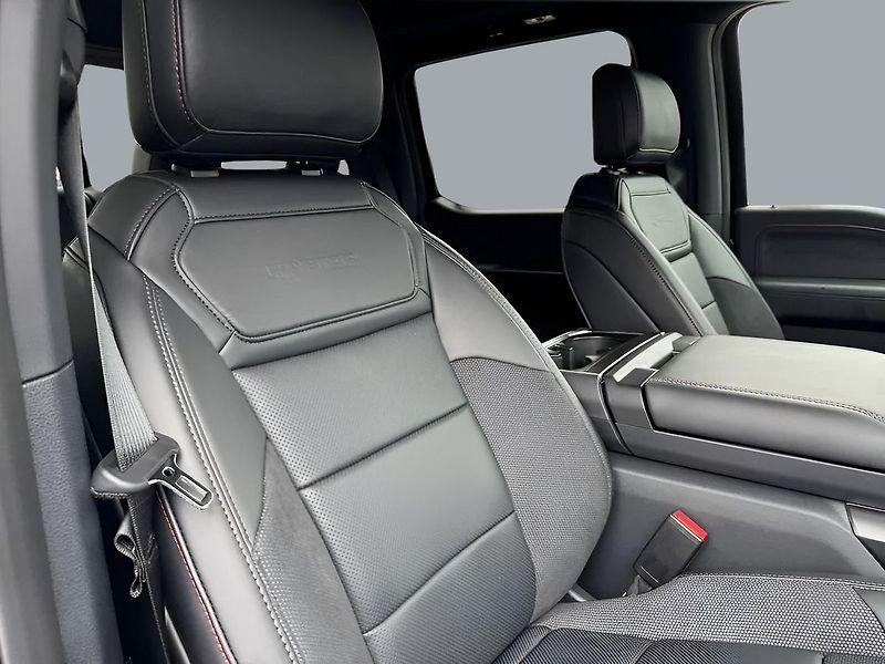 Ford F-150 (2026) Raptor - fotka 8 z 10