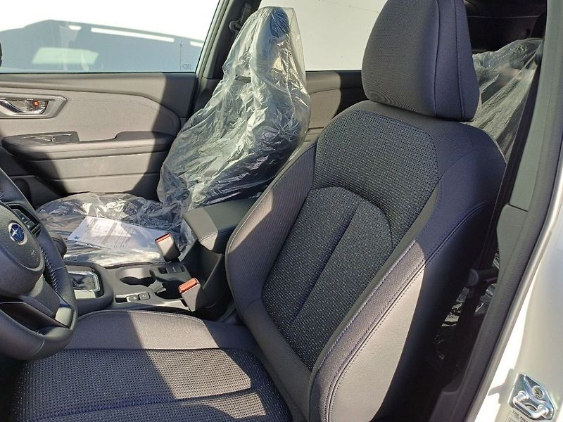 Subaru Forester COMFORT FB20 100 kW CVT - fotka 12 z 23