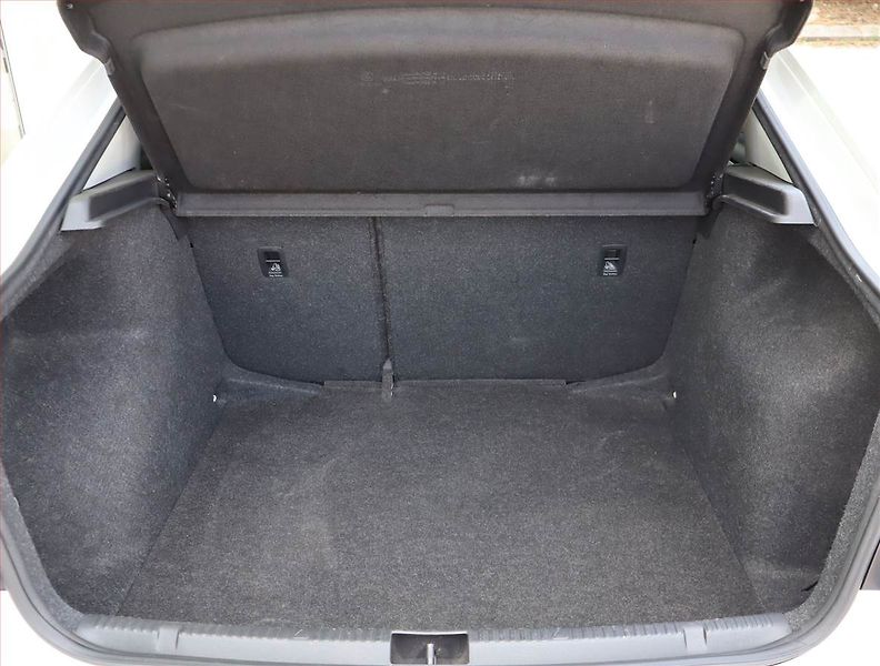 Škoda Rapid (2018) 1.4 TDI, Serv.kniha, Tempomat - fotka 13 z 17