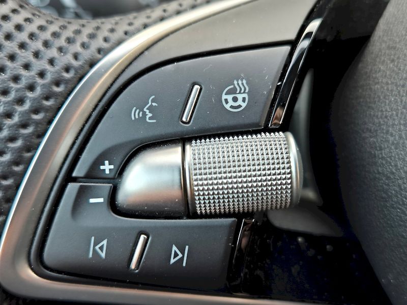 Škoda Karoq (2025) Sportline 1.5TSi 110kW 6°manuá - fotka 28 z 30