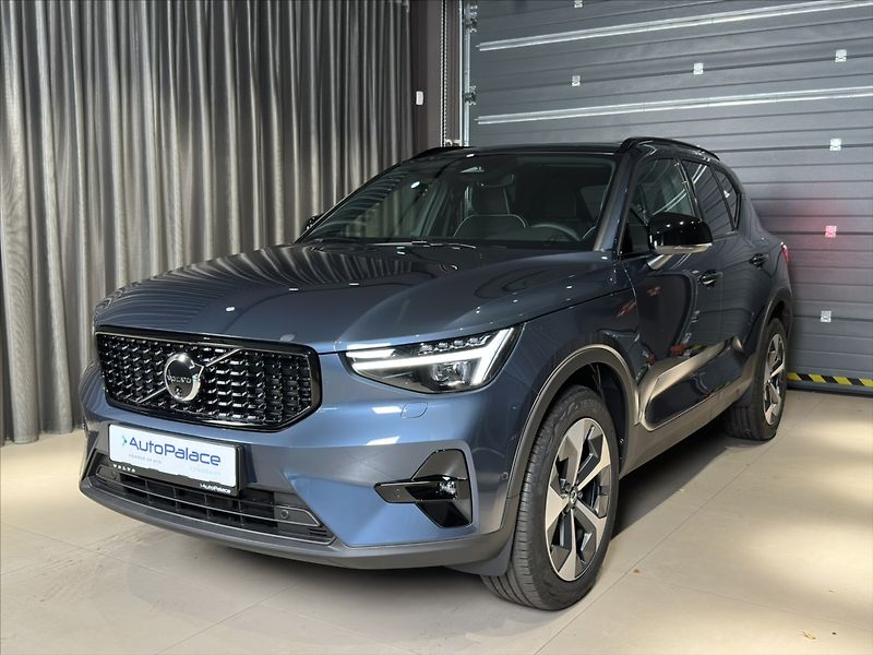 Volvo XC40 (2026) 2,0 B4  Ultra - fotka 7 z 33