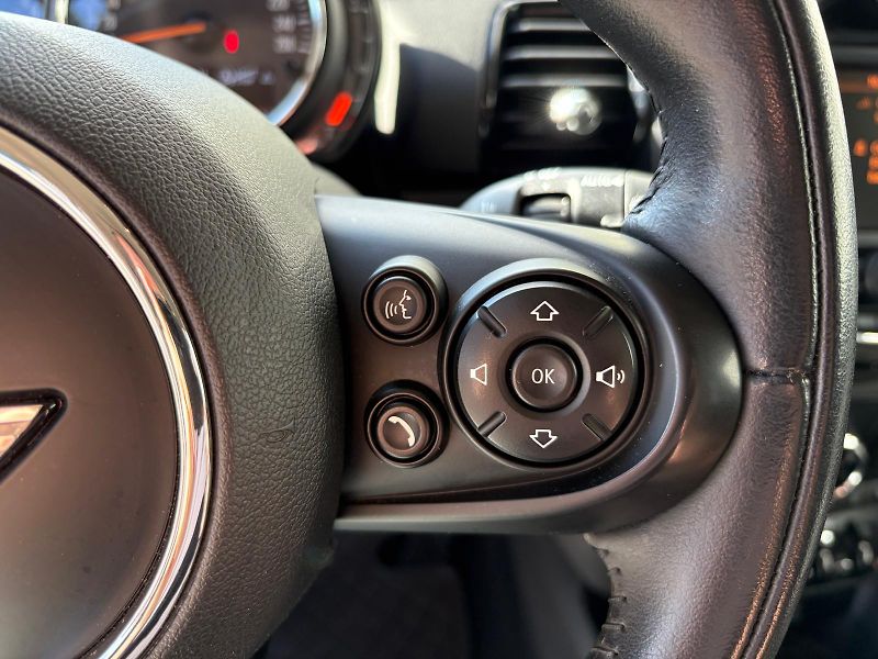 Mini Clubman Cooper 1.5i 100 kW Moonwalk,ČR - fotka 27 z 51