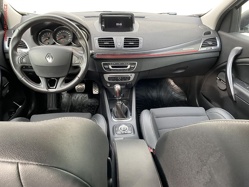 Renault Mégane (2014) 2.0 T, GT, navi, kamera - fotka 8 z 20