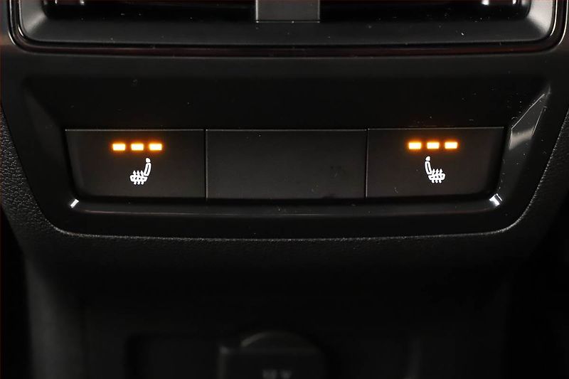Škoda Karoq (2025) 2.0 TSI - fotka 19 z 25