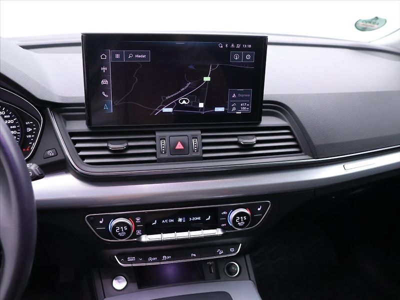 Audi Q5 2,0 TDI quattro S tronic Advan - fotka 18 z 29