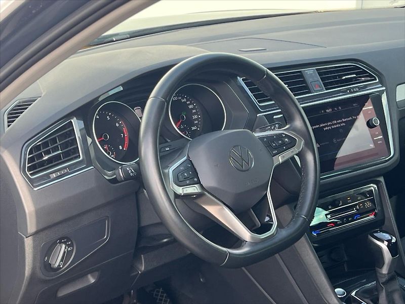 Volkswagen Tiguan 1,5 TSi 110kW 7DSG LIFE - fotka 6 z 25
