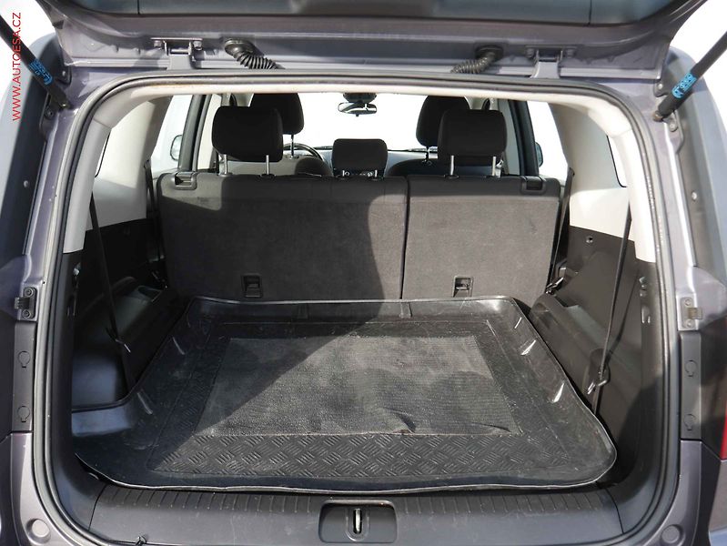 Chevrolet Orlando (2012) 2.0 VCDi 7Míst, ČR, AT, +kola - fotka 7 z 15