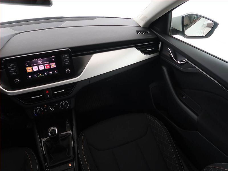 Škoda Scala (2022) 1.0 TSI, Serv.kniha, Tempomat - fotka 8 z 20