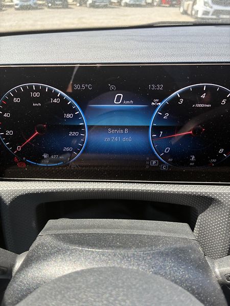 Mercedes-Benz CLA (2023) 200 shooting brake - fotka 15 z 15