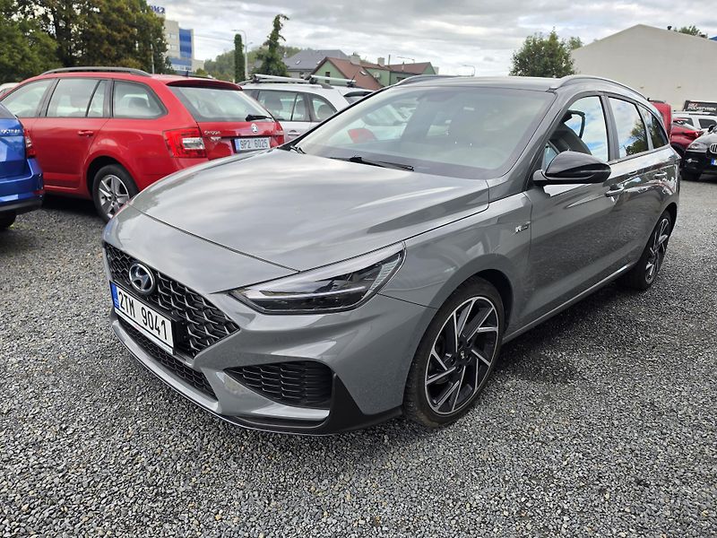 Hyundai i30 1.5 T-GDI 117KW N-Line Autom - fotka 2 z 24
