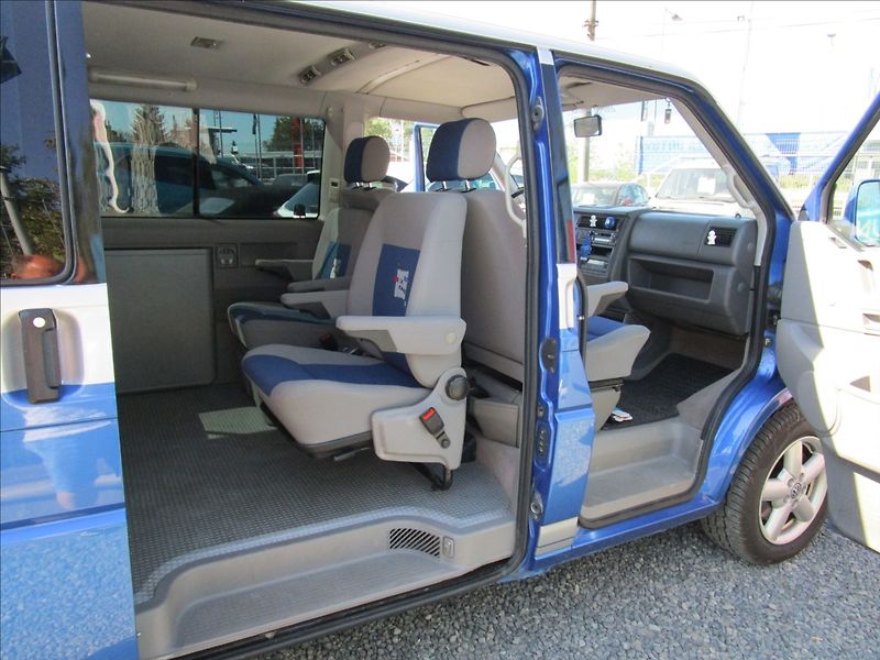 Volkswagen Multivan 2.5TDi 111kW, Atlantis, 7 míst - fotka 28 z 53