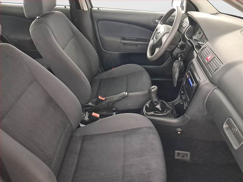 Škoda Octavia (2010) 1.6, ČR,1.maj, plně pojízdný - fotka 9 z 14