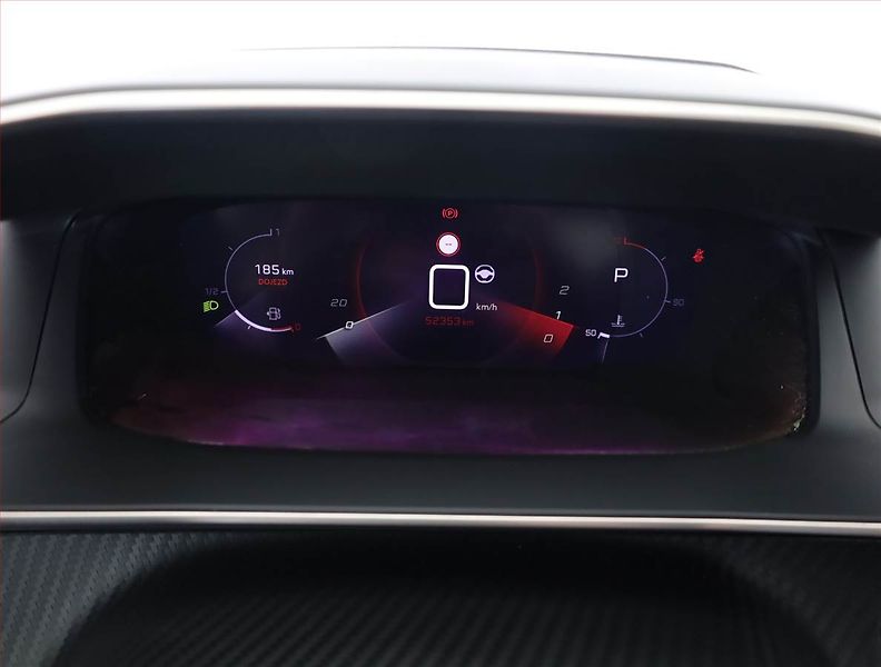 Peugeot 2008 (2022) GT Line 1.2 PureTech, Automat - fotka 9 z 19