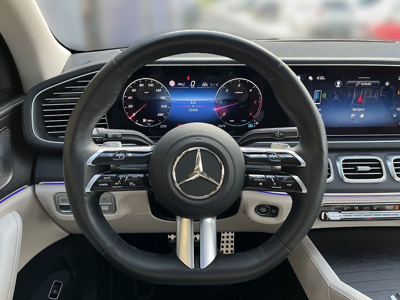 Mercedes-Benz GLS 450 d 4MATIC AMG Line - fotka 11 z 19