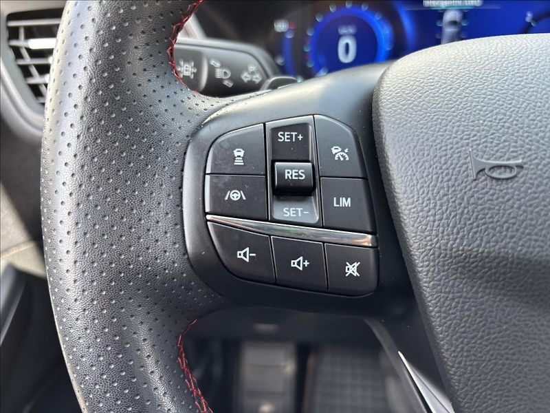 Ford Kuga 2,0 EcoBlue ST-Line X AWD AUT - fotka 27 z 50